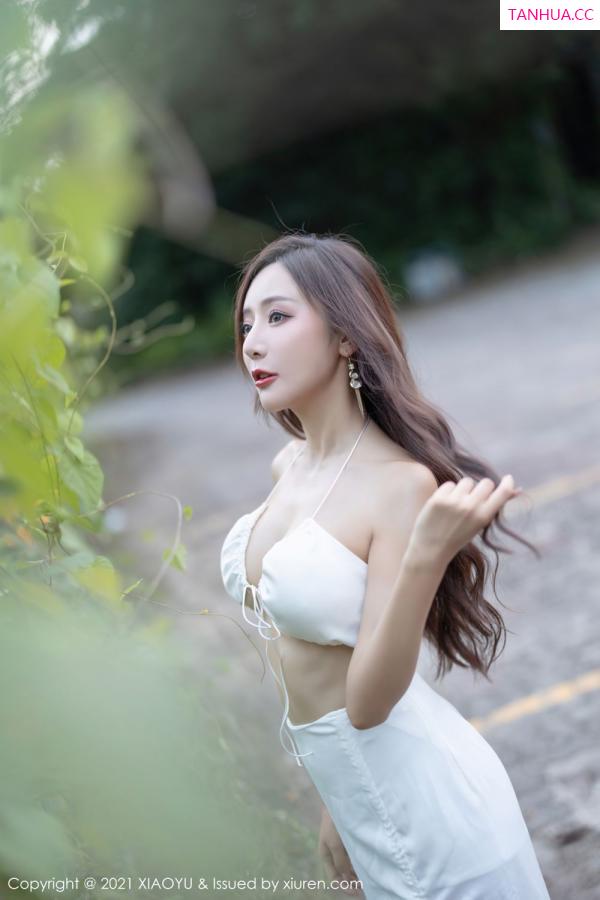 王馨瑶  你的女神王馨瑶 外拍时尚多姿第2张图片